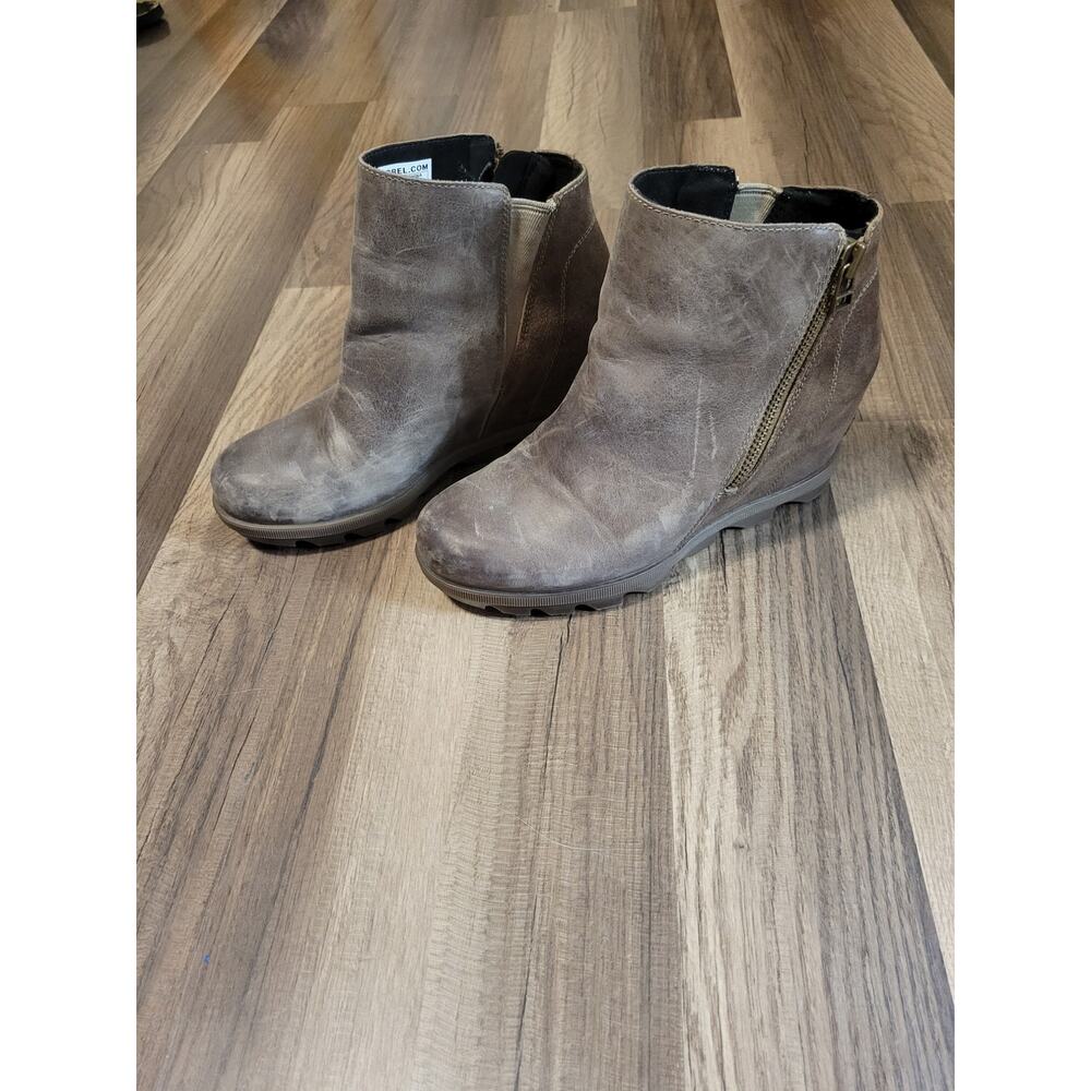 Sorel Joan of Artic Wedge Distressed Suede Leather Ankle Boots Women's Size 7.5